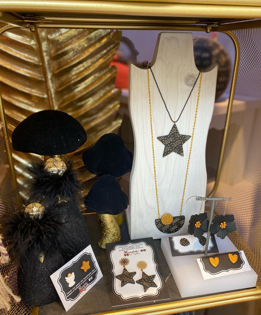 Σκουλαρίκια αστέρια με χρυσά ατσάλινα φιλιγκράν