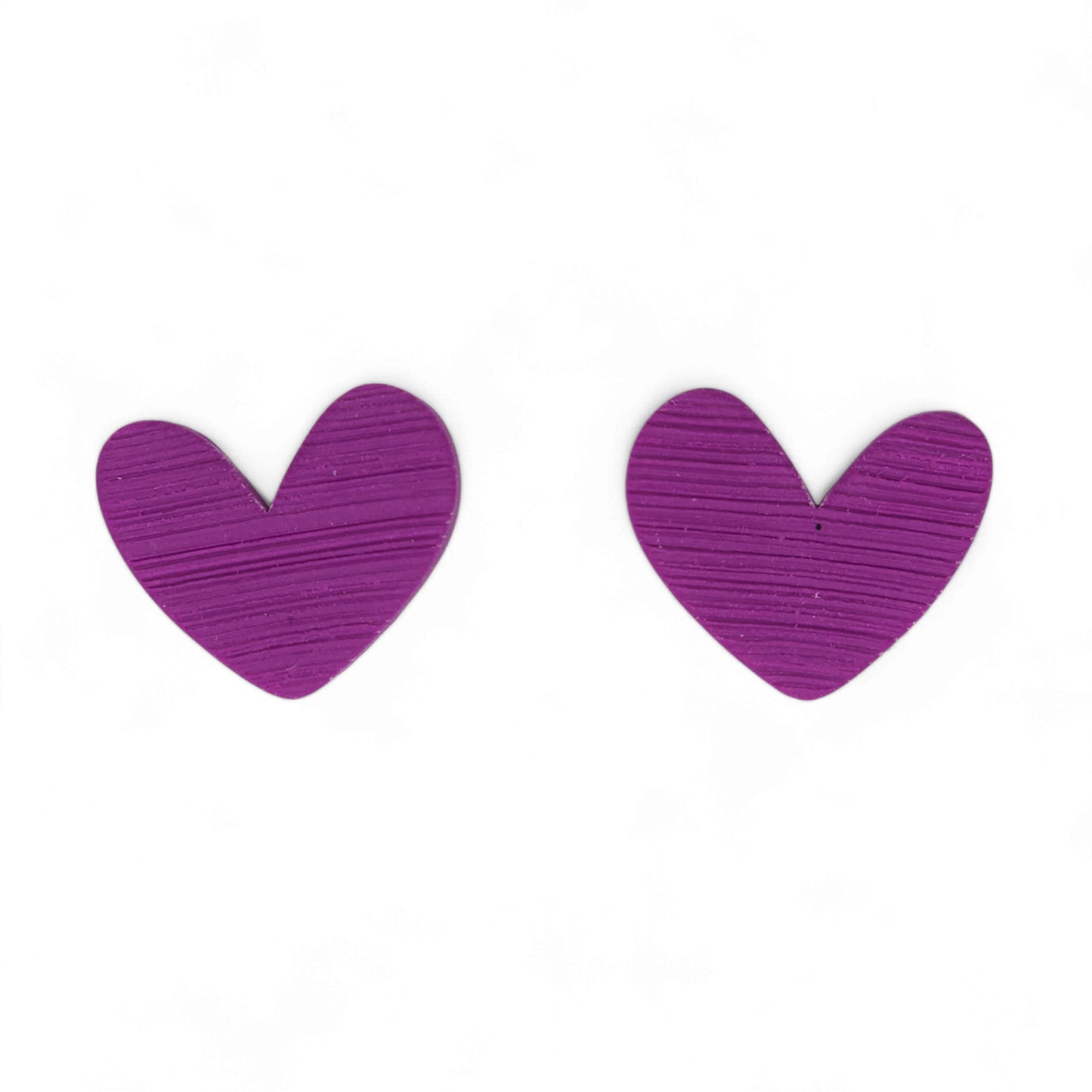 Σκουλαρίκια καρφωτά μωβ καρδιές από πολυμερικό πηλό