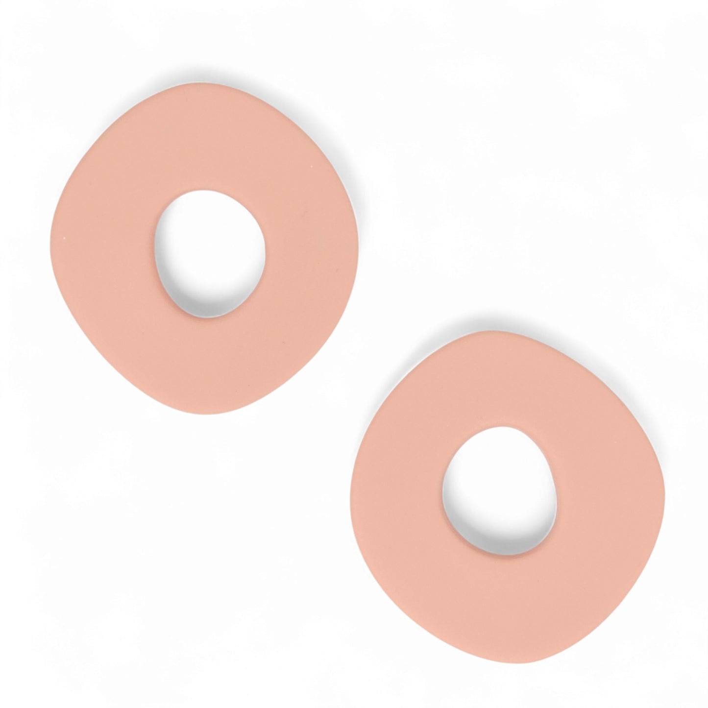 Σκουλαρίκια καρφωτά ροζ σάπιο μήλο ντόνατ από πολυμερικό πηλό