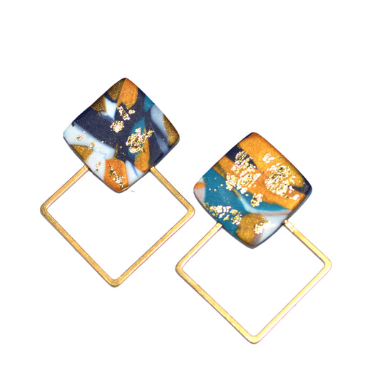 Καρφωτά σκουλαρίκια τετραγωνάκια μπλε χρυσό με ατσάλινα στοιχεία