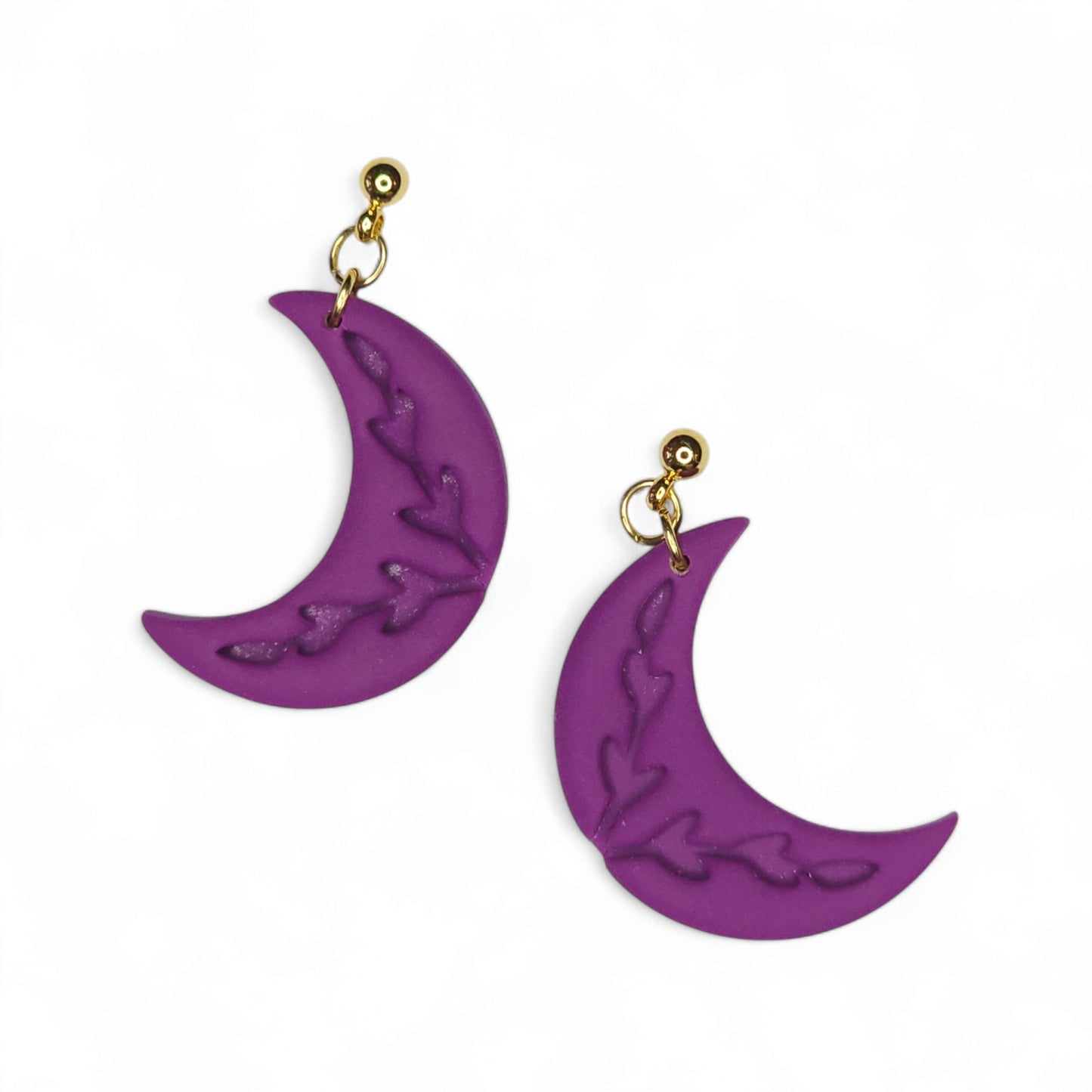 Σκουλαρίκια κρεμαστά μωβ φεγγάρια από πολυμερικό πηλό