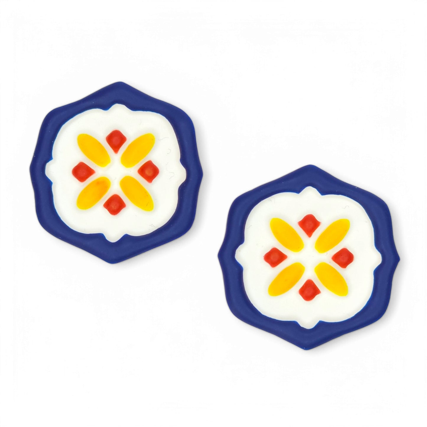 Σκουλαρίκια καρφωτά μεγάλα μπλε πλακάκια από πολυμερικό πηλό στα χρώματα του Mondrian