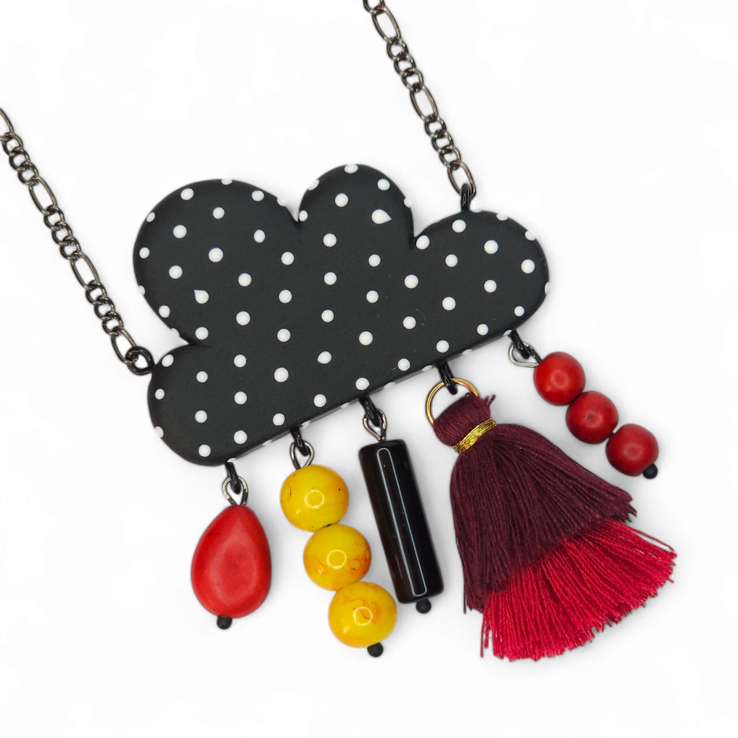 Ρομαντικό μακρύ κολιέ μαύρο πουά σύννεφο από πολυμερικό πηλό με διάφορες κρεμαστές πέτρες